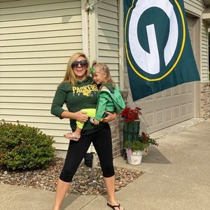 Meet your Posher, Allison